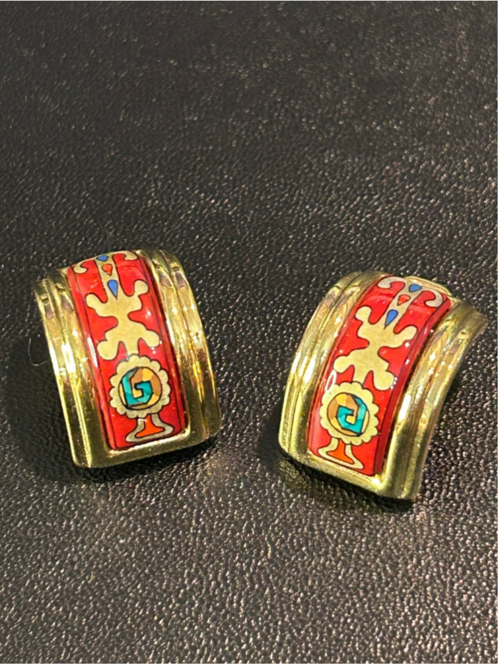 Women's Hermès Vintage Enamel Hoop Earrings One Size Red and Gold